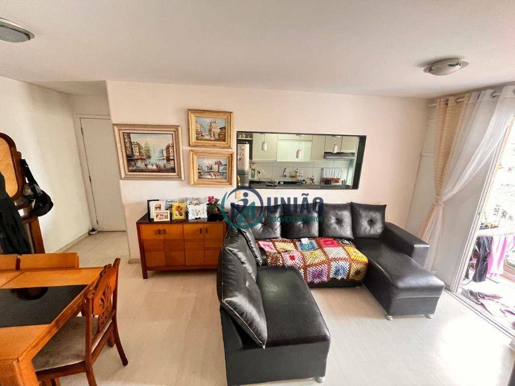 Apartamento à venda com 3 quartos, 70m² - Foto 8