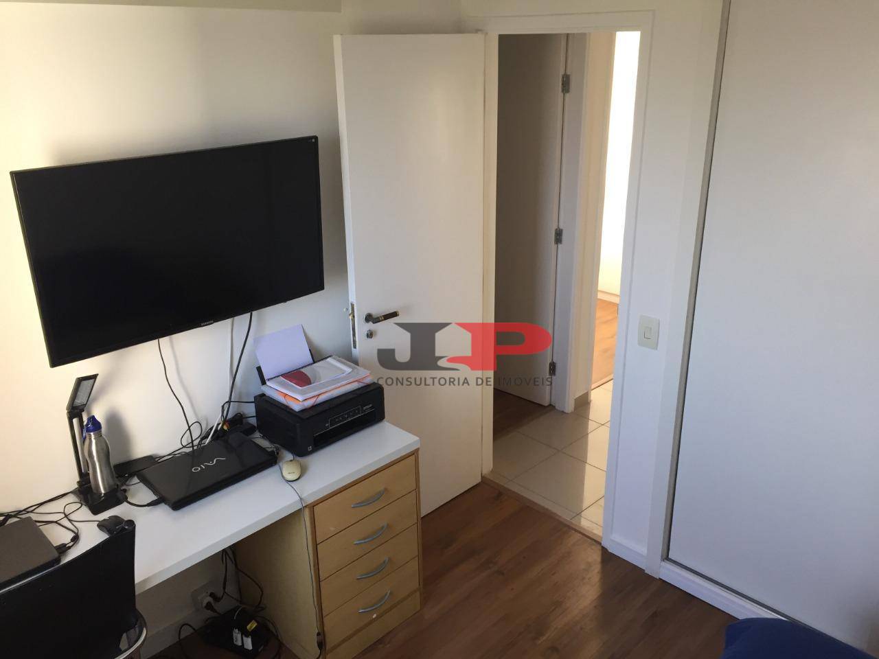 Apartamento à venda com 2 quartos, 68m² - Foto 4