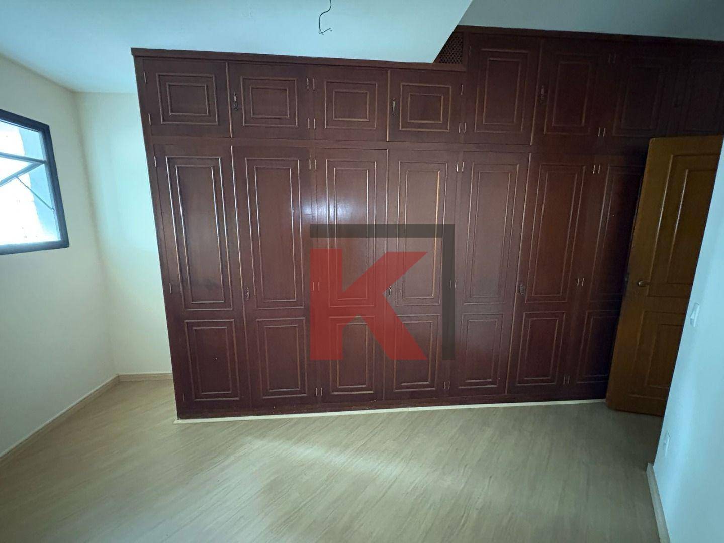 Apartamento para alugar com 4 quartos, 318m² - Foto 13
