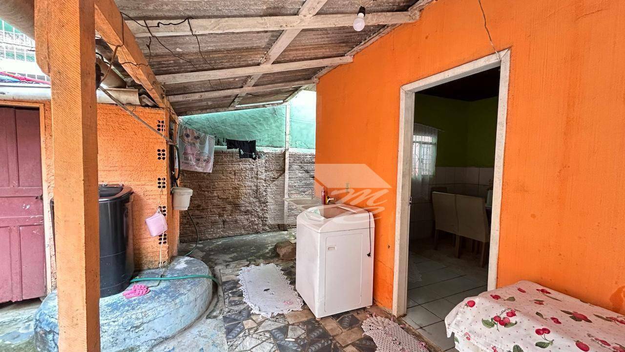 Casa à venda com 2 quartos, 140m² - Foto 3