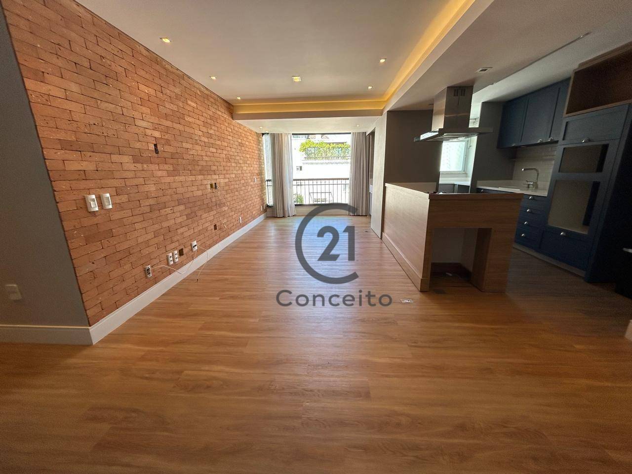 Apartamento à venda com 3 quartos, 109m² - Foto 1