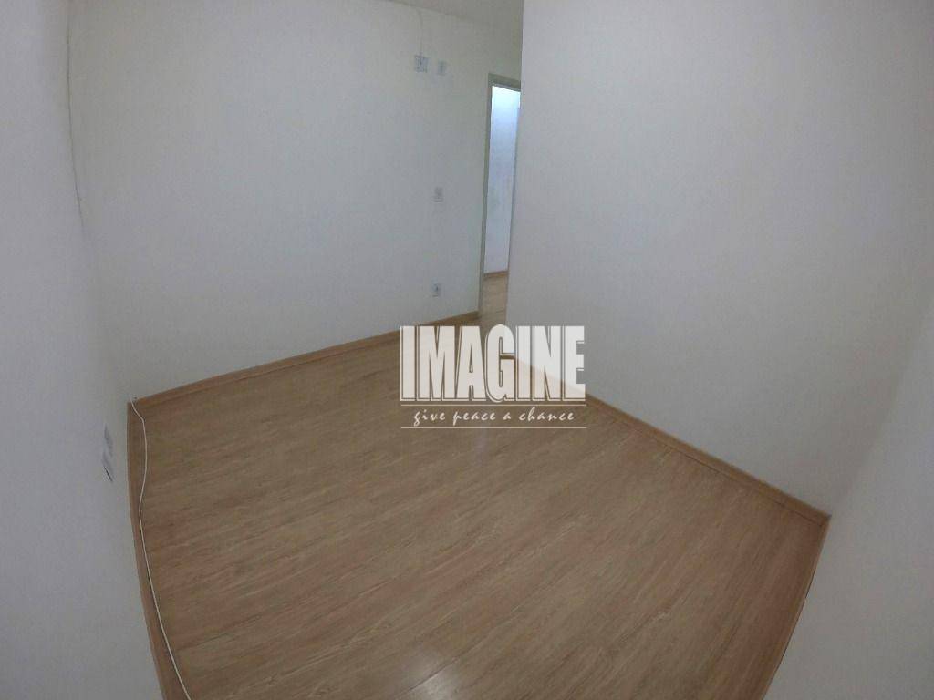 Apartamento à venda com 2 quartos, 65m² - Foto 17