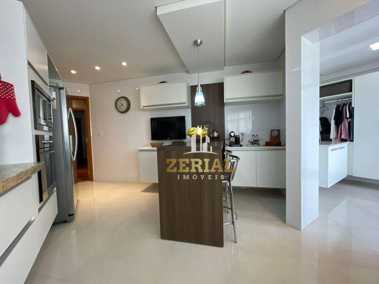 Apartamento à venda com 3 quartos, 188m² - Foto 12