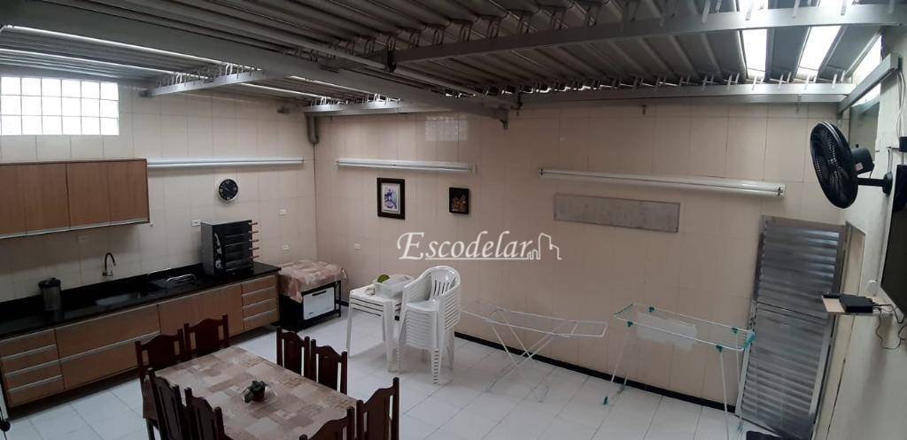 Sobrado à venda com 3 quartos, 238m² - Foto 25