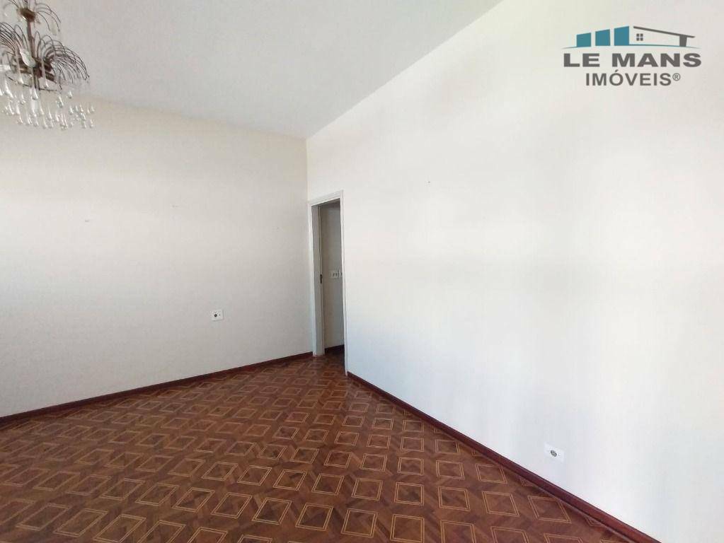 Casa à venda com 4 quartos, 232m² - Foto 37