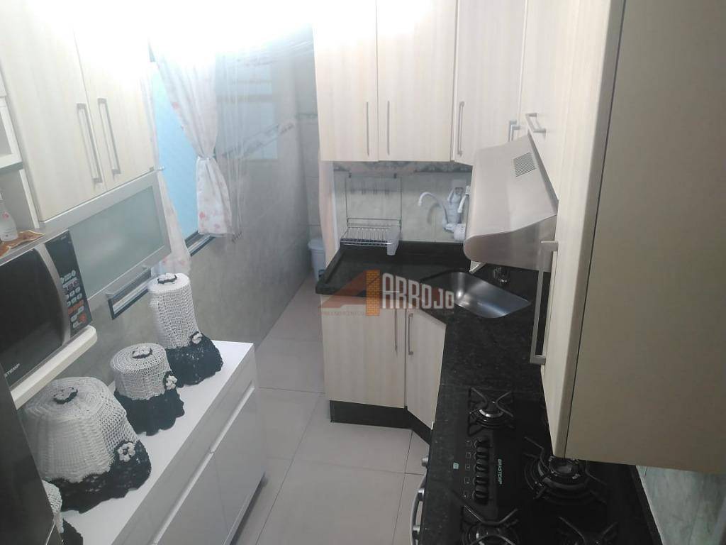 Apartamento à venda com 2 quartos, 45m² - Foto 10