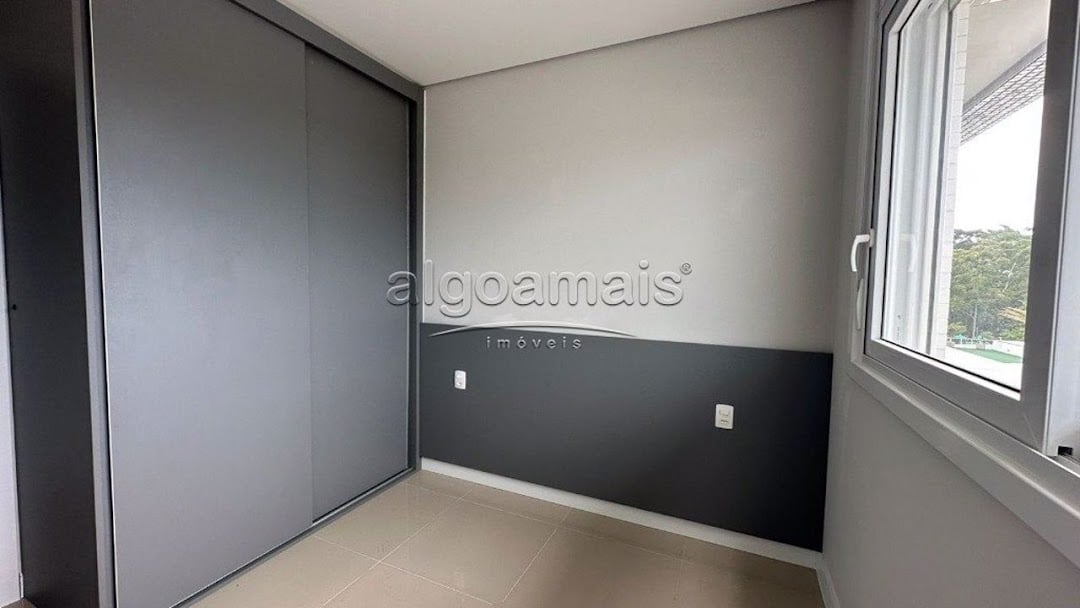 Apartamento à venda com 3 quartos - Foto 6