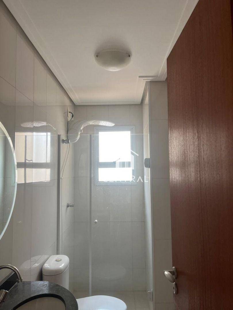 Apartamento à venda com 3 quartos, 124m² - Foto 27