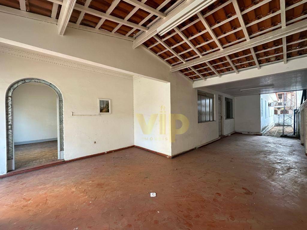 Casa à venda com 6 quartos, 400m² - Foto 19