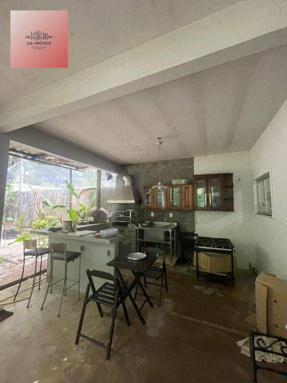 Casa de Condomínio à venda com 3 quartos, 230m² - Foto 7