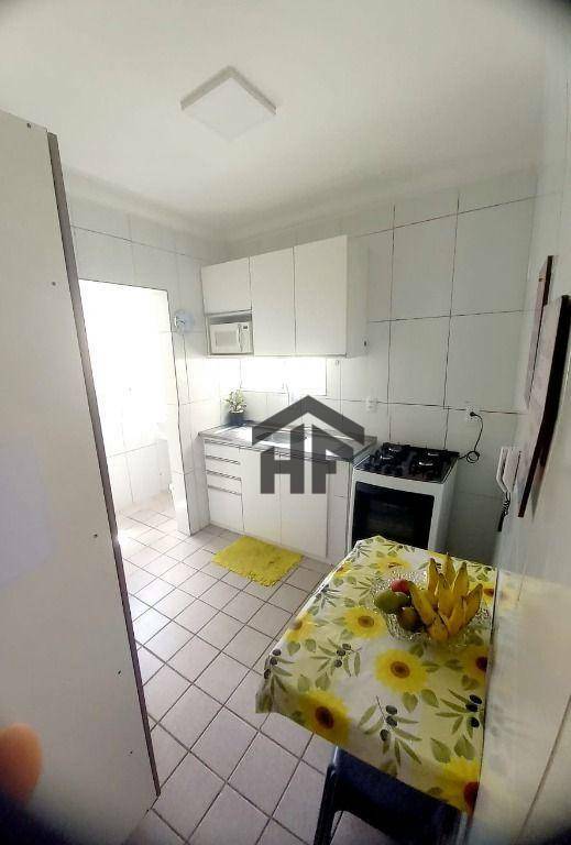 Apartamento à venda com 2 quartos, 62m² - Foto 17