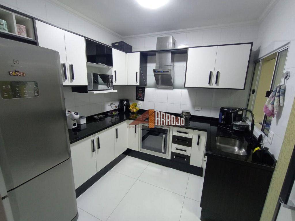 Sobrado à venda com 2 quartos, 70m² - Foto 9