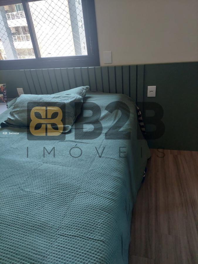 Apartamento à venda com 3 quartos, 159m² - Foto 19