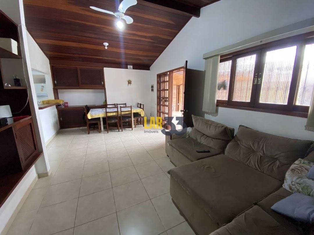 Casa à venda com 3 quartos, 334m² - Foto 24