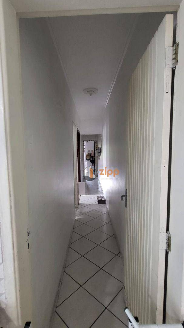 Sobrado à venda com 3 quartos, 200m² - Foto 12