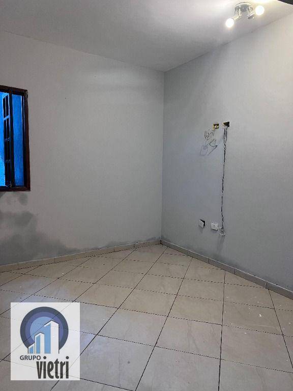 Sobrado para alugar com 3 quartos, 160m² - Foto 2