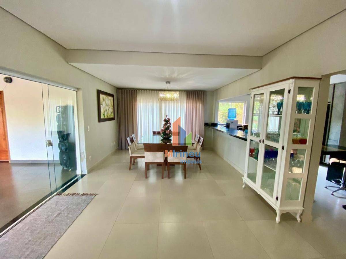 Casa de Condomínio à venda com 3 quartos, 300m² - Foto 25