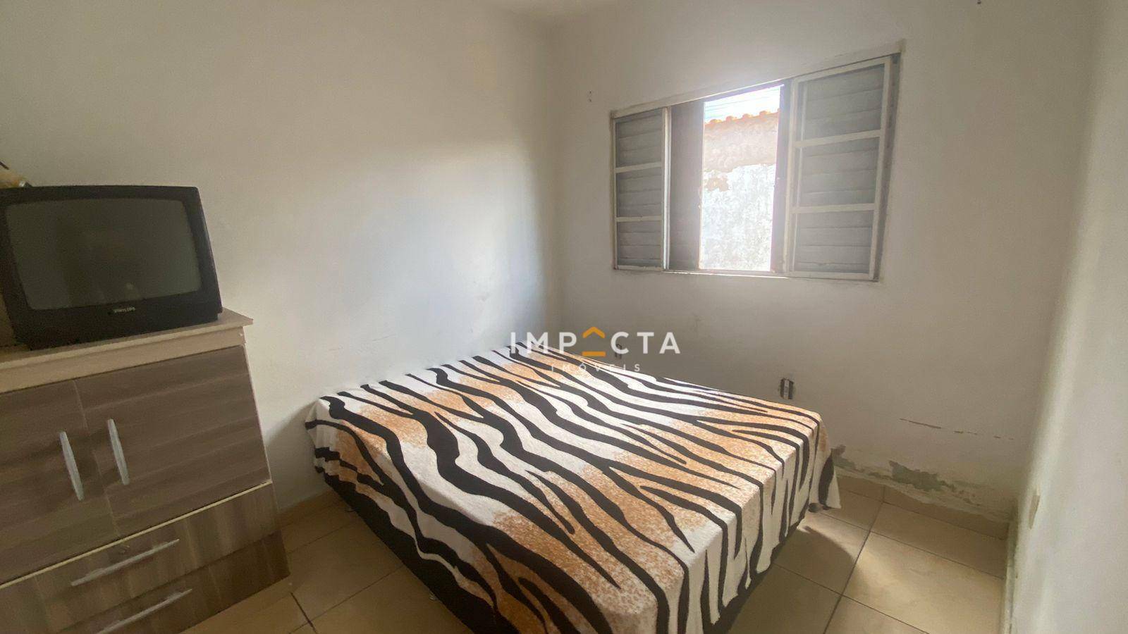 Casa à venda com 3 quartos, 90m² - Foto 4