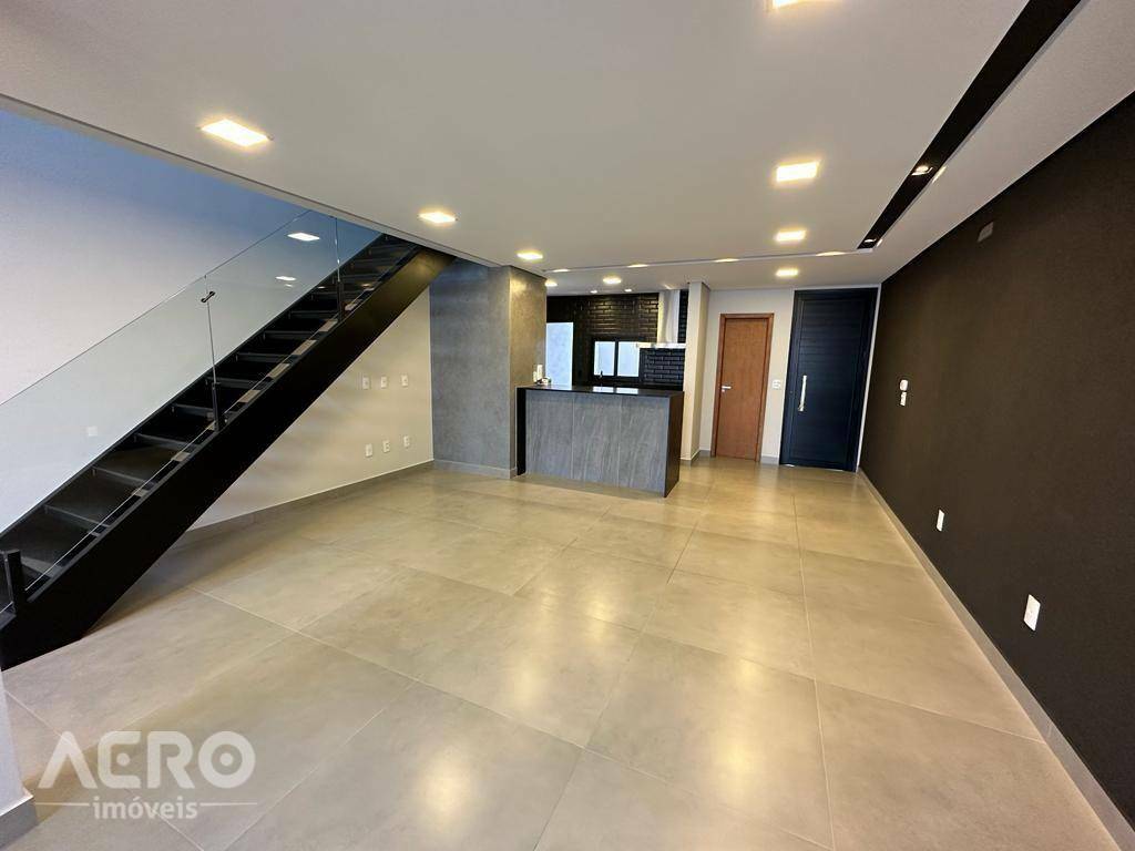 Casa à venda com 3 quartos, 158m² - Foto 5