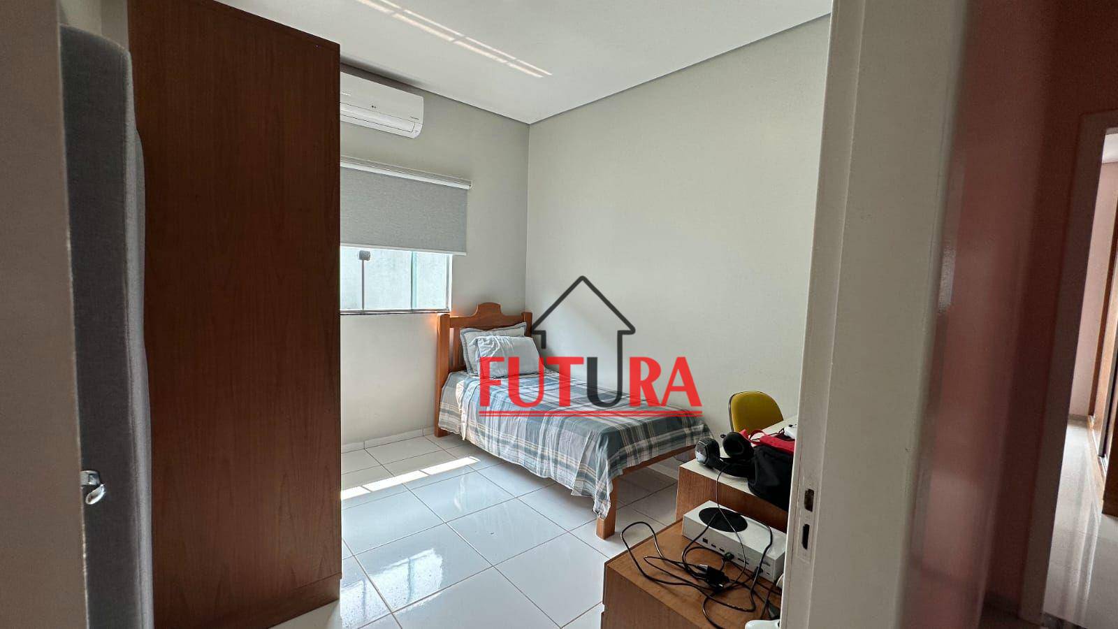 Casa à venda com 3 quartos, 208m² - Foto 17