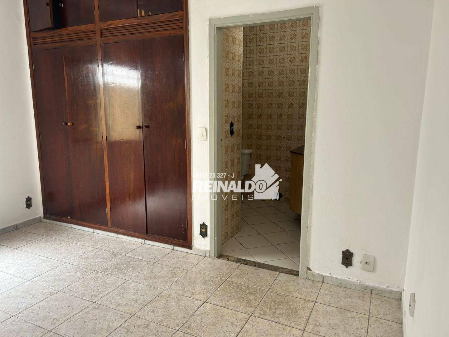 Casa à venda e aluguel com 4 quartos, 312m² - Foto 11