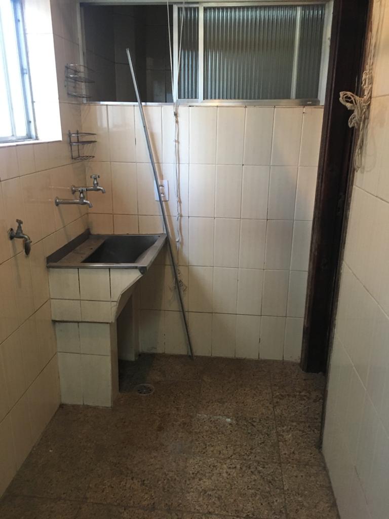 Apartamento à venda com 2 quartos, 80m² - Foto 12