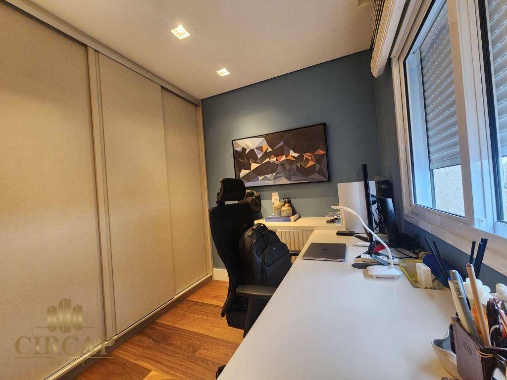 Apartamento à venda com 3 quartos, 164m² - Foto 13