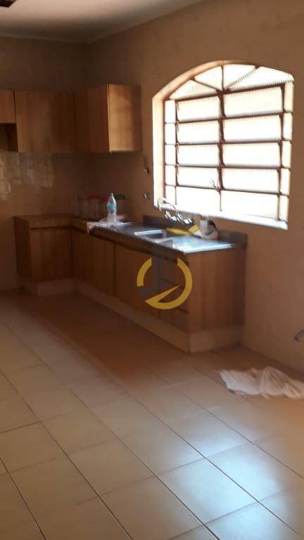 Sobrado à venda com 5 quartos, 205m² - Foto 12