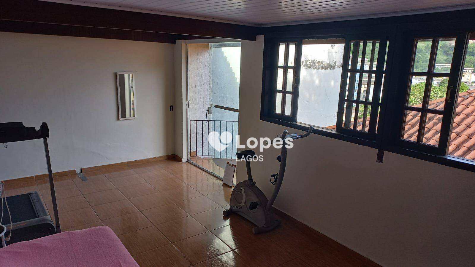 Casa à venda com 4 quartos, 150m² - Foto 13