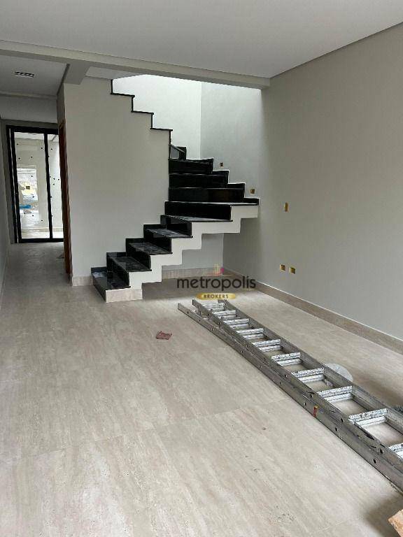 Sobrado à venda com 2 quartos, 100m² - Foto 1