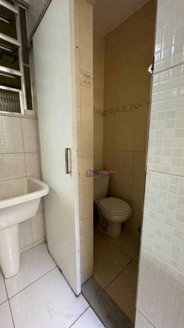 Apartamento à venda com 2 quartos, 70m² - Foto 19