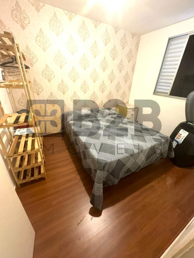 Apartamento à venda com 2 quartos, 48m² - Foto 13