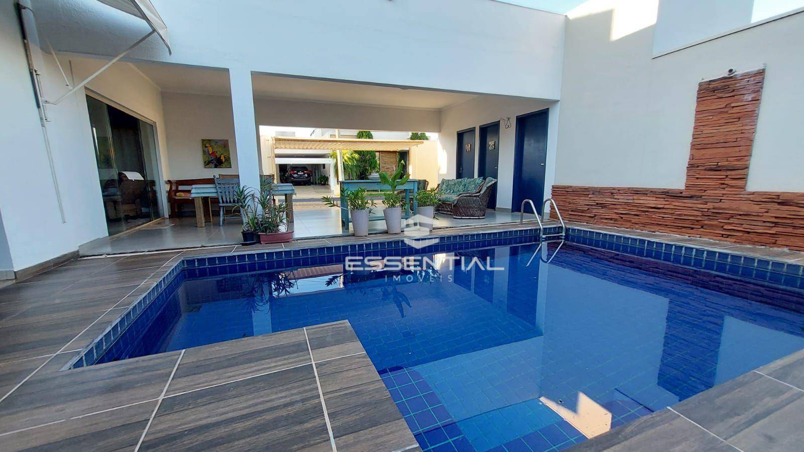 Casa de Condomínio à venda com 3 quartos, 215m² - Foto 1