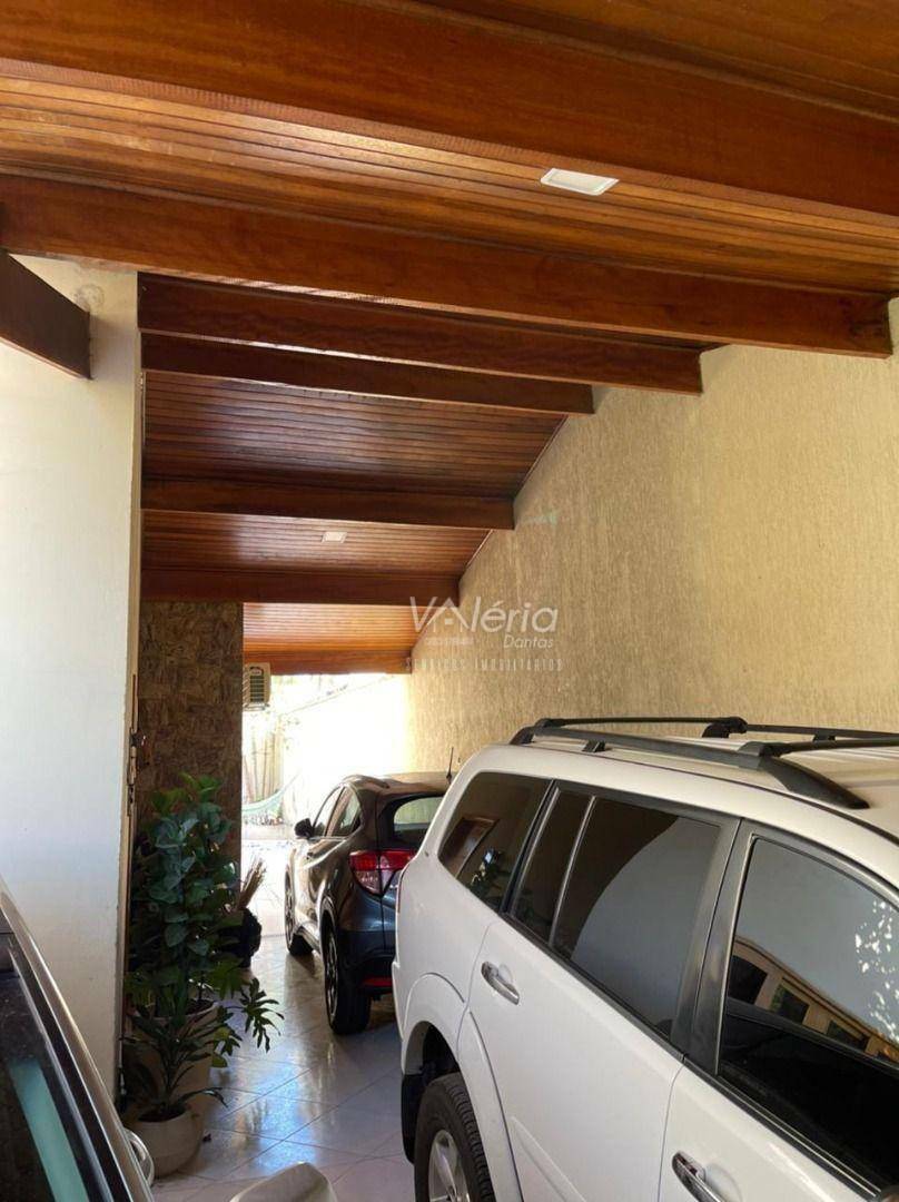 Casa à venda com 3 quartos, 222m² - Foto 23