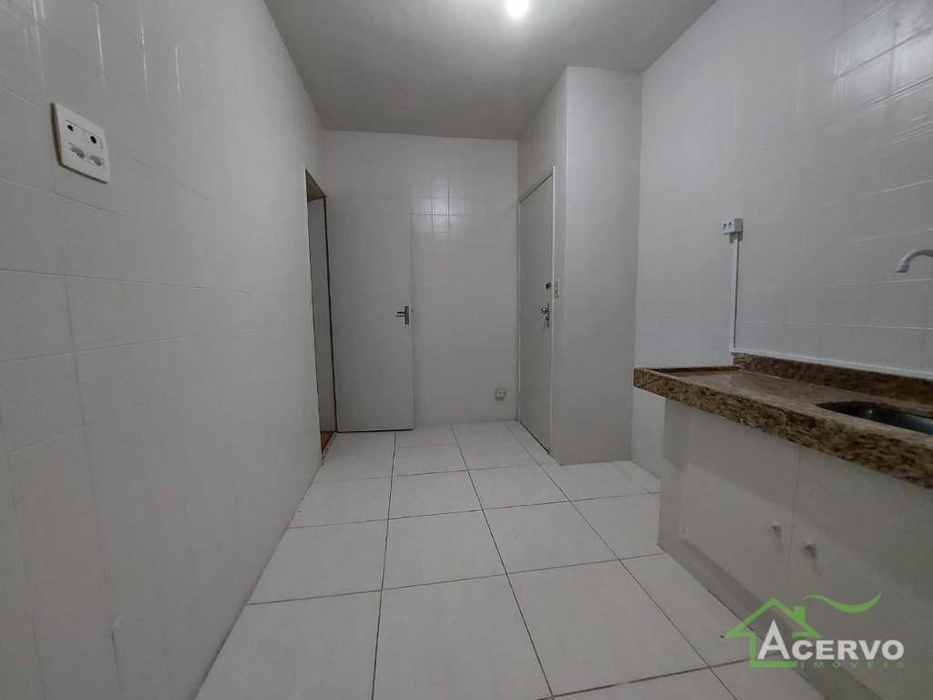 Apartamento à venda com 2 quartos, 89m² - Foto 8