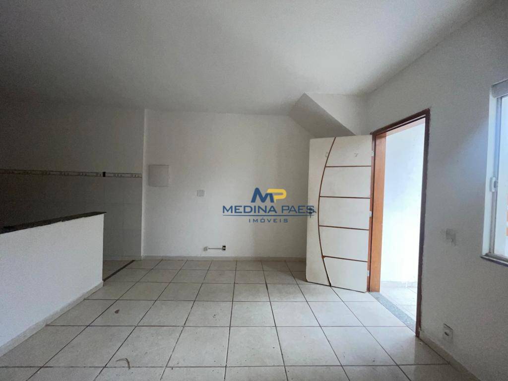 Casa à venda com 2 quartos, 60M2 - Foto 5