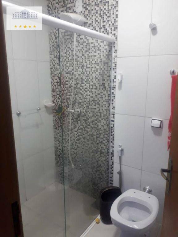 Sobrado à venda com 5 quartos, 236m² - Foto 4