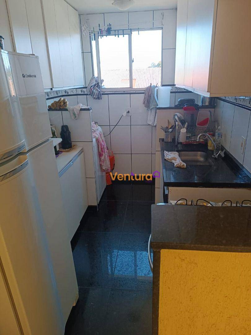 Apartamento à venda com 2 quartos, 44m² - Foto 4