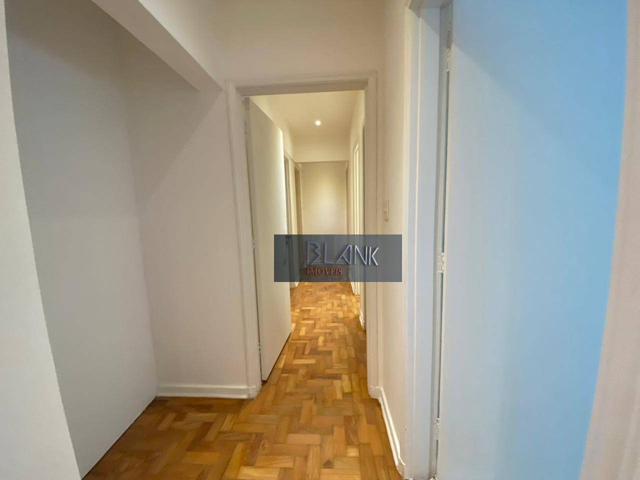 Apartamento à venda com 3 quartos, 187m² - Foto 30