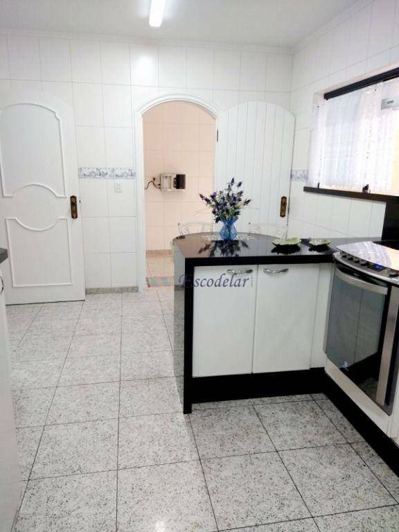 Sobrado à venda com 3 quartos, 384m² - Foto 25