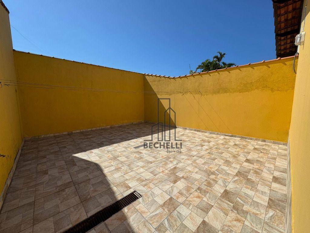 Casa para alugar com 2 quartos, 80m² - Foto 13