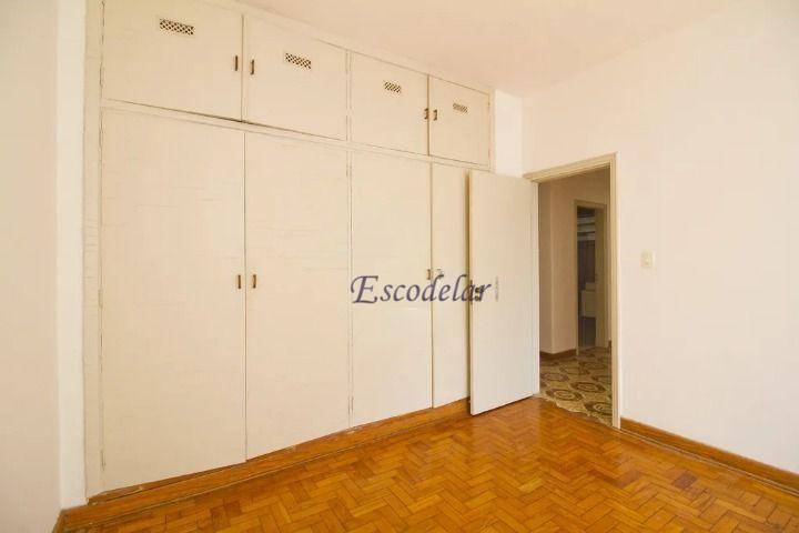 Apartamento à venda com 3 quartos, 200m² - Foto 18