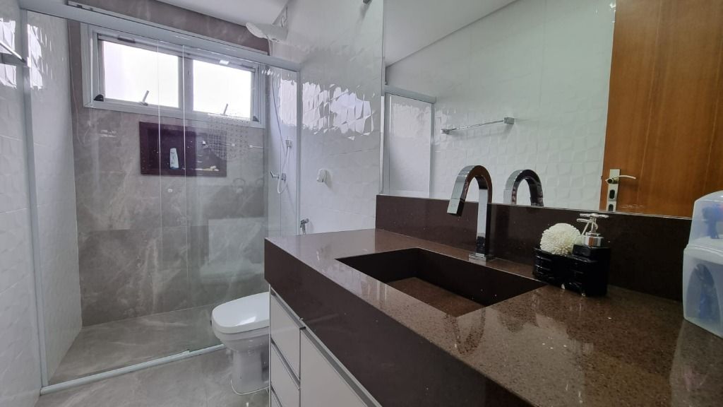 Apartamento à venda com 4 quartos, 130m² - Foto 27