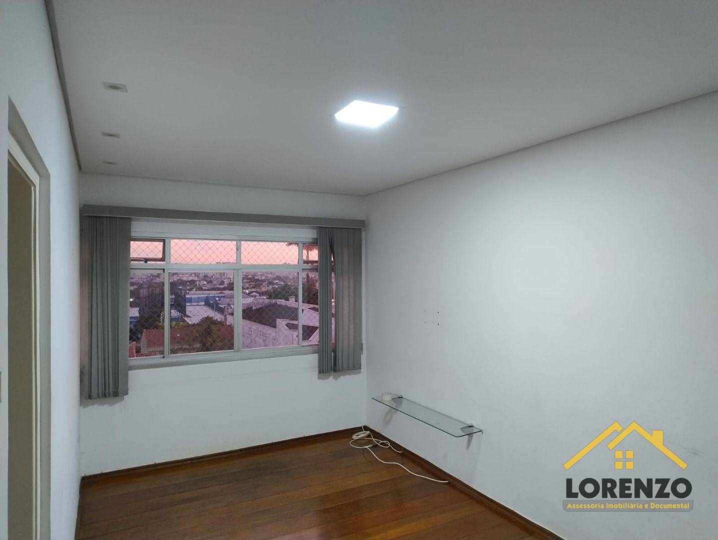 Apartamento à venda com 2 quartos, 61m² - Foto 2