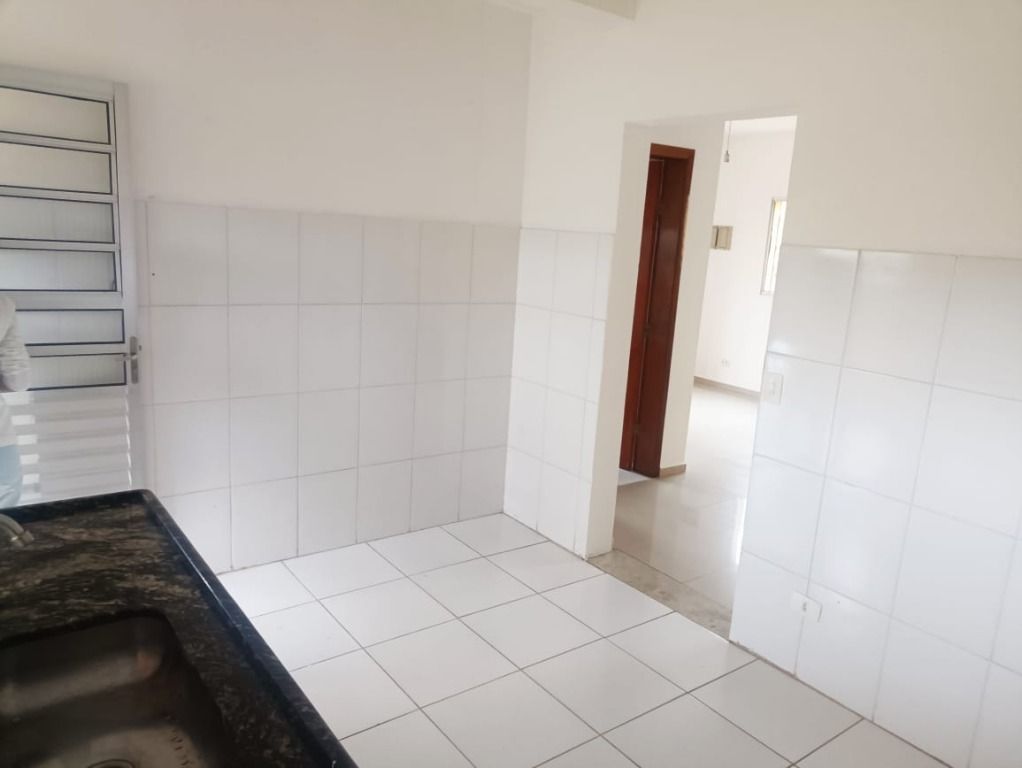 Casa à venda com 3 quartos, 97m² - Foto 8