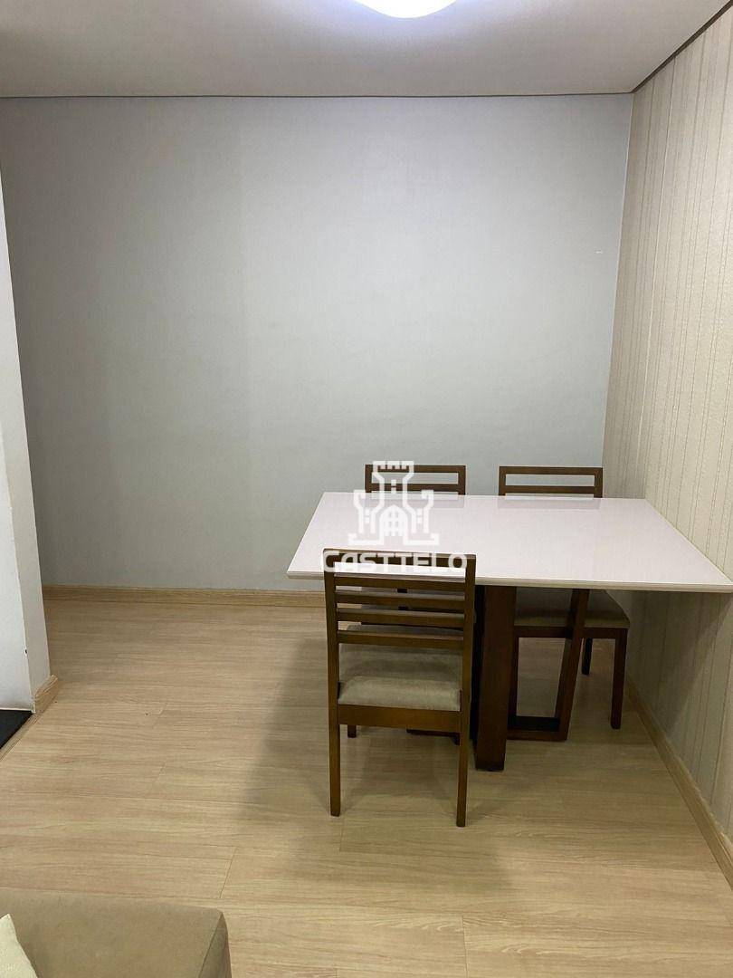 Apartamento à venda com 2 quartos, 44m² - Foto 3