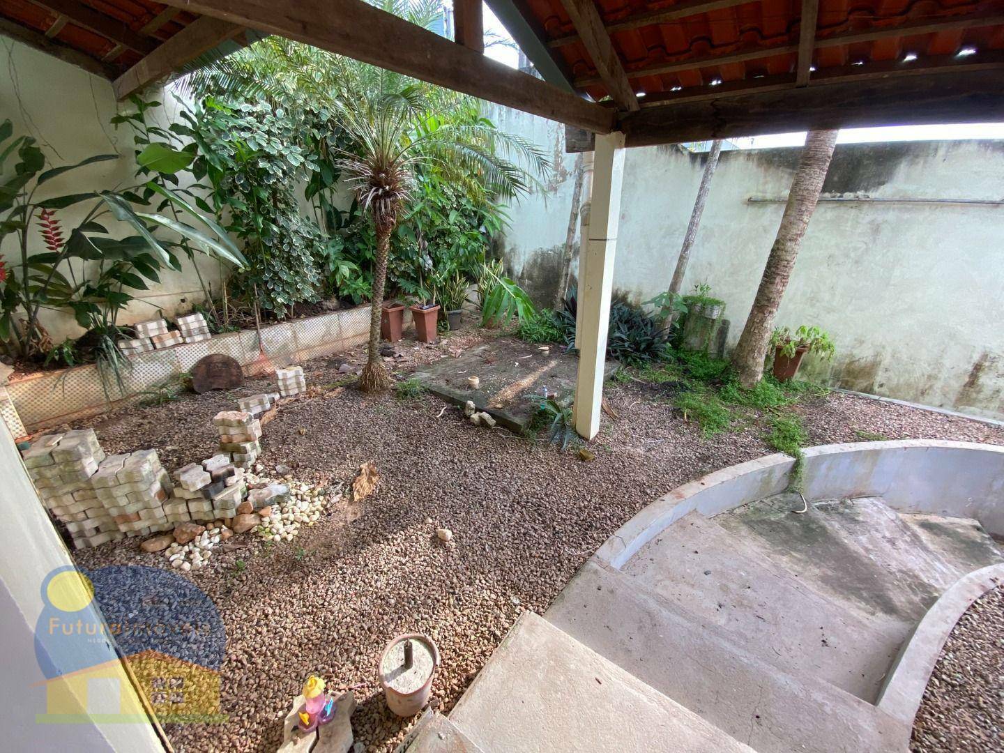 Casa à venda com 3 quartos, 216m² - Foto 4