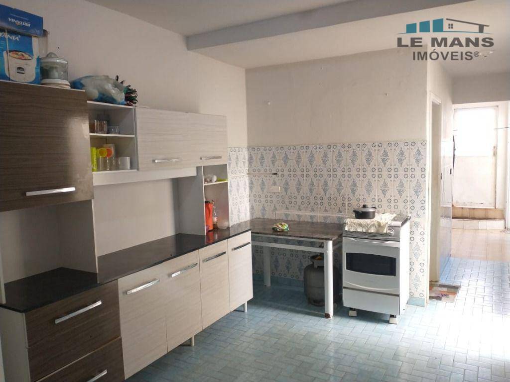 Casa à venda com 2 quartos, 69m² - Foto 4