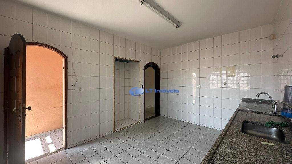 Casa, 3 quartos, 322 m² - Foto 17