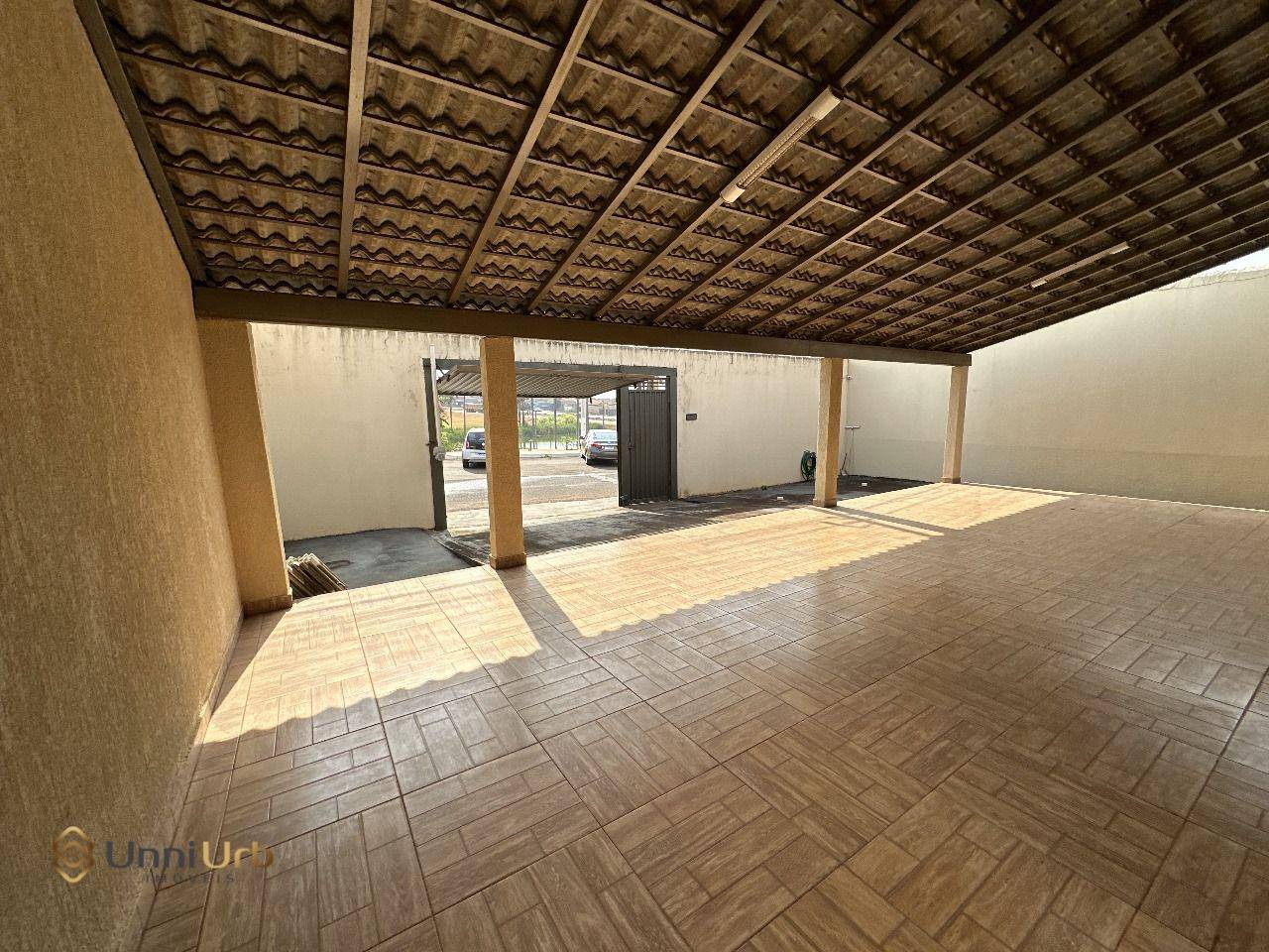 Casa, 3 quartos, 177 m² - Foto 1